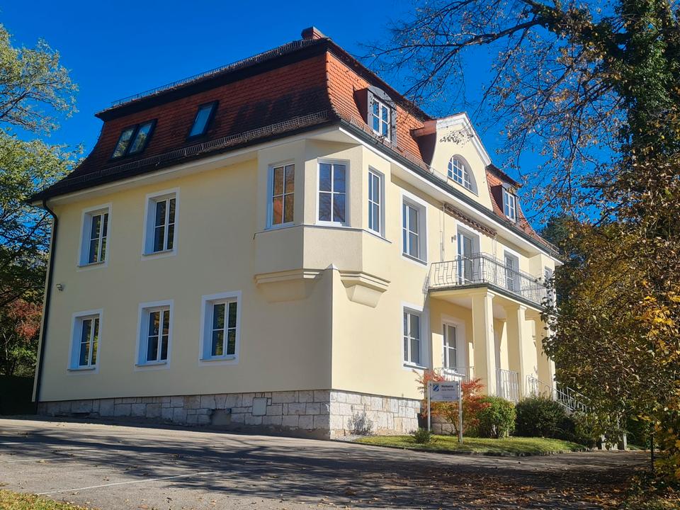 Thumbnail-Großzügige, helle 4-Zimmer-Wohnung in Riedenburg