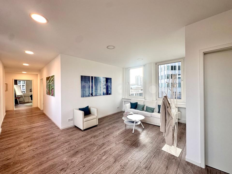 Thumbnail-Ansprechende Büroeinheit am Willy-Brandt-Platz