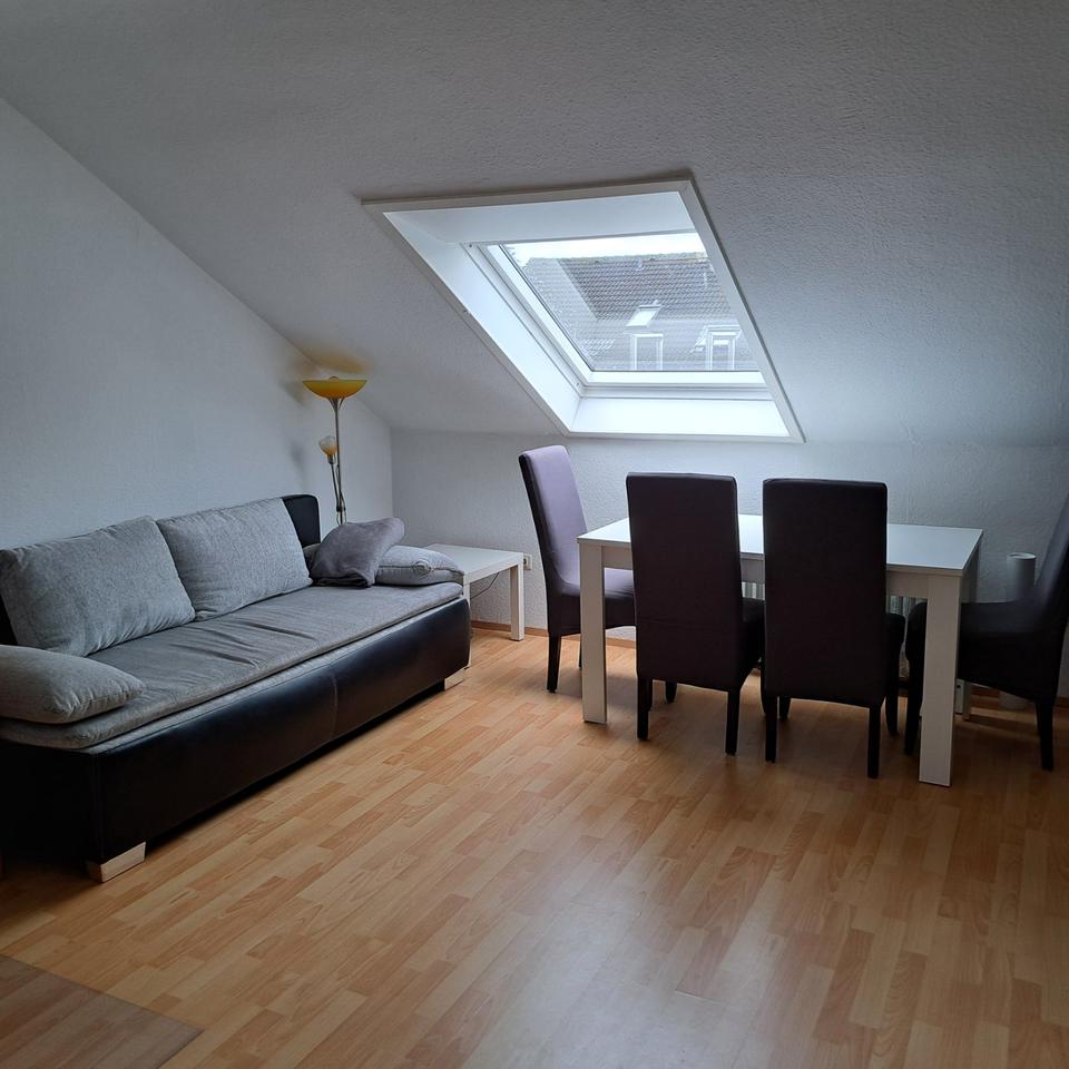 Thumbnail-2-Zimmer-Wohnung zur Zwischenmiete in Düsseldorf Feb.-Juli.