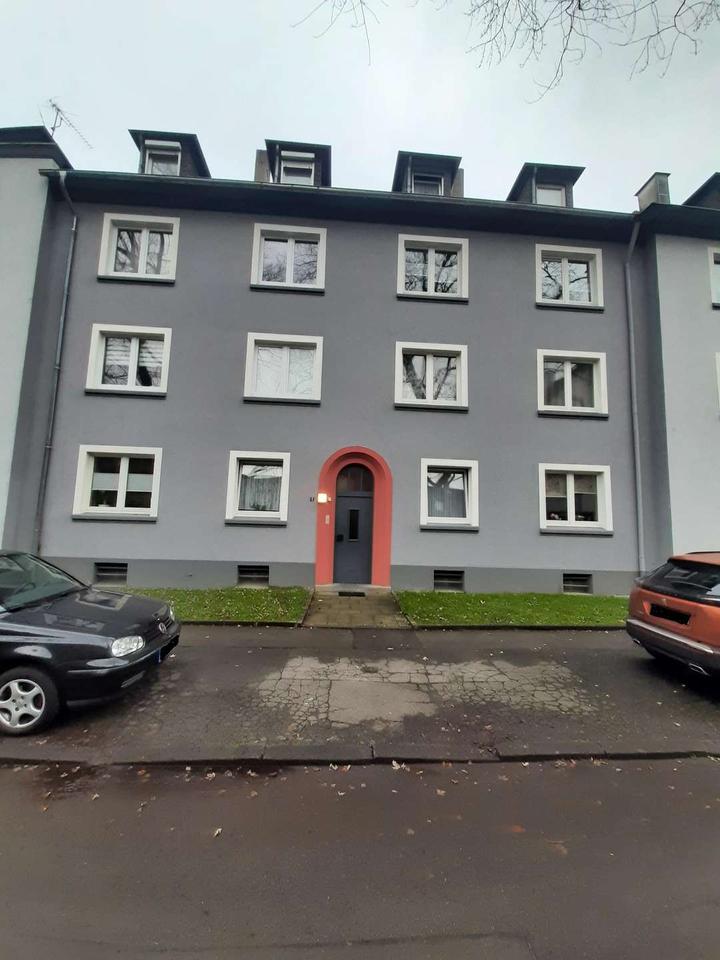 Thumbnail-Schöne 2- Zi.- Whg. mit Balkon zu vermieten