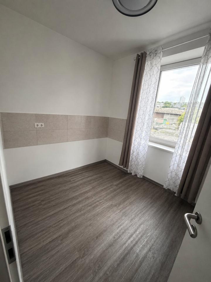 Thumbnail-Helle 1-Zimmer-Erdgeschoss-Wohnung