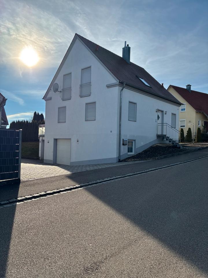 Thumbnail-Modernes Einfamilienhaus mit viel Platz zu vermieten