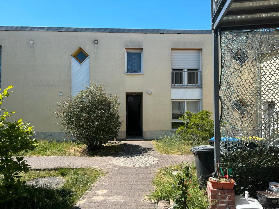 Thumbnail-3 Zimmer Wohnung Listerfehrda neu renoviert