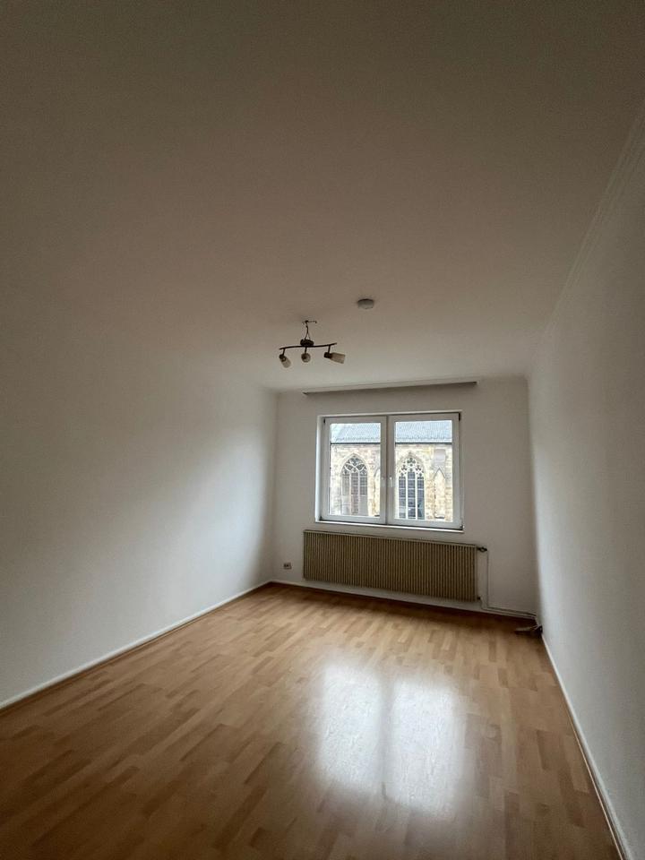 Thumbnail-Geräumige WG-geeignete 3-Zimmer-Wohnung in Aachen, Nähe Markt