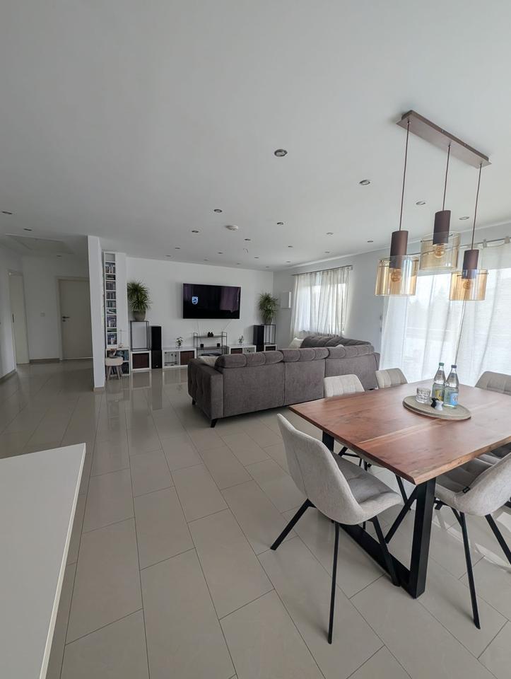 Thumbnail-3-Zimmer Wohnung · ca. 105m² · Balkon · 2 Stellplätze · Göppingen