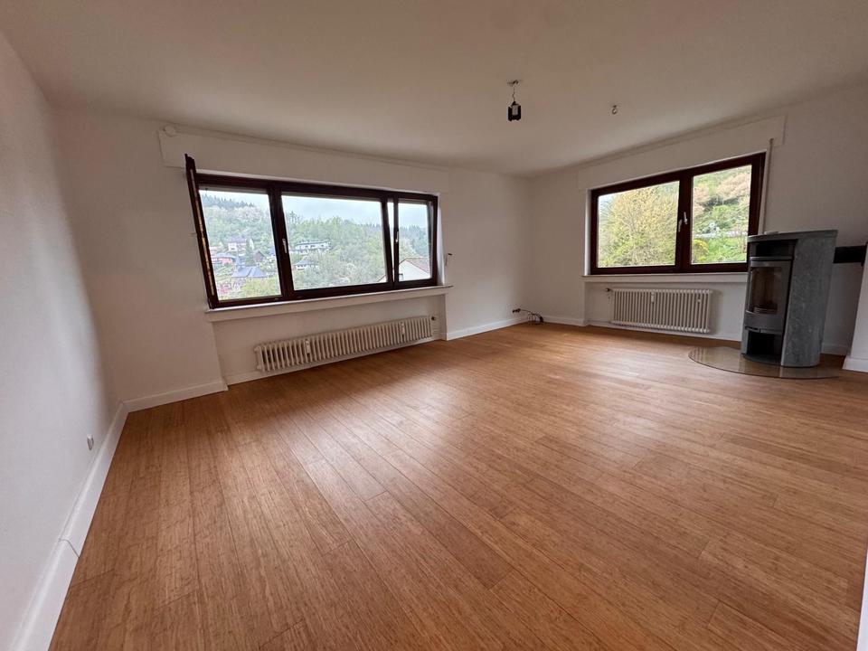 Thumbnail-Charmante 74 m² Wohnung mit Kamin, 2 Stellplätzen
