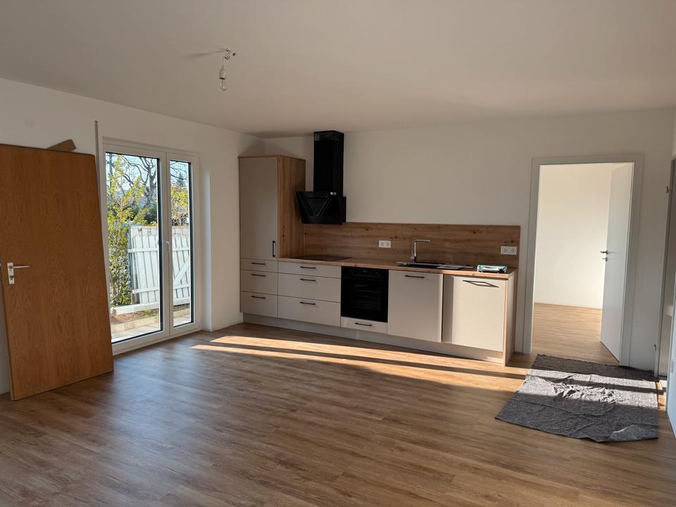 Thumbnail-2-Zimmer-Wohnung -neu saniert-