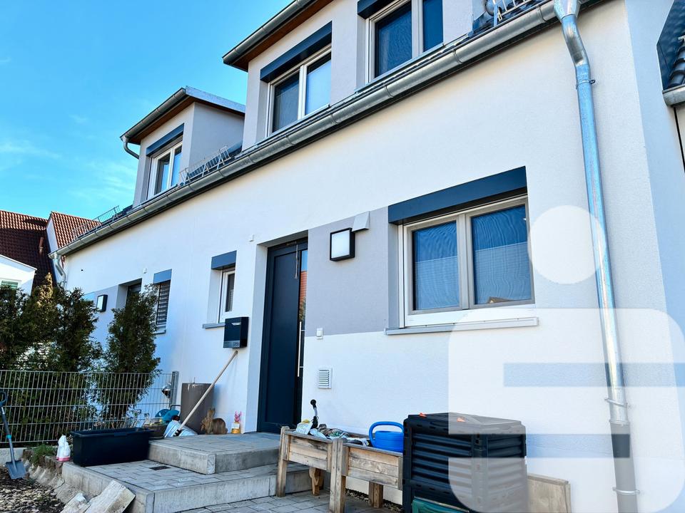 Thumbnail-Modernes Reihenhaus mit Garten und Stellplätze!