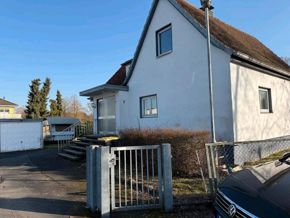 Thumbnail-Ein Bis zwei Familienhaus