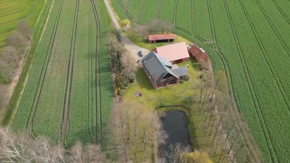 Thumbnail-Hochwertige, kernsanierte 170m2-Wohnung in ländlicher Idylle
