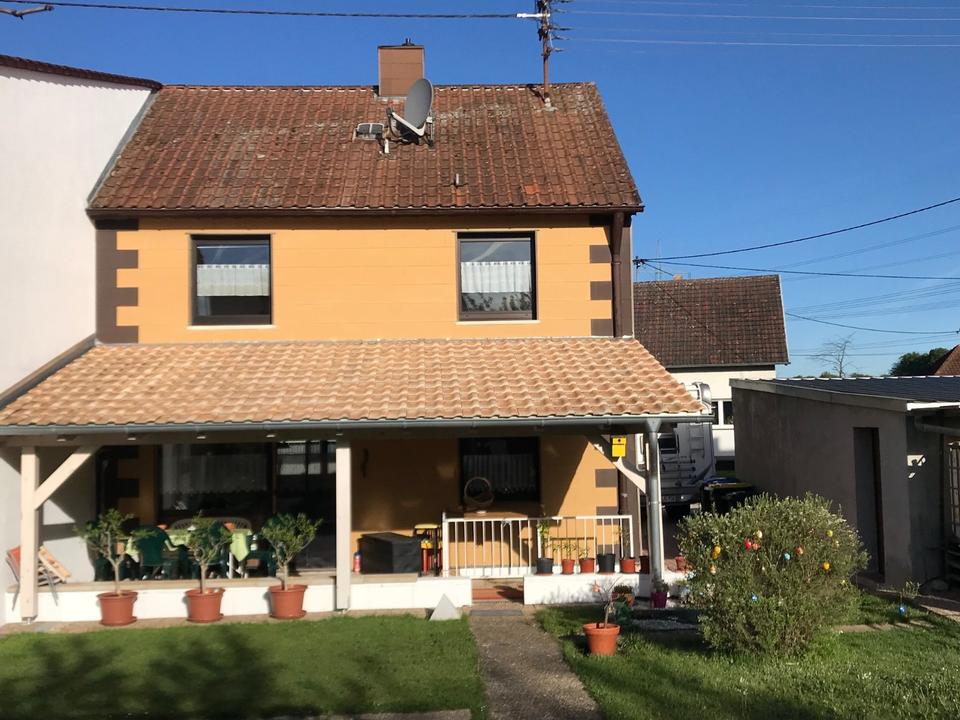 Thumbnail-FerienwohnungGästehaus Wemmetsweiler bis 6 Personen