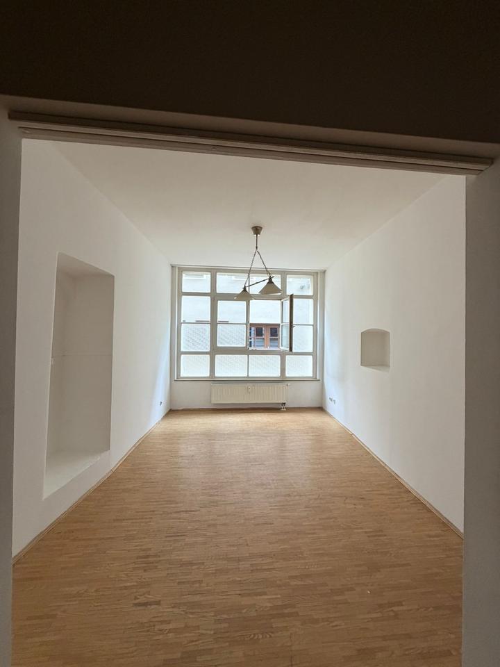 Thumbnail-2-Zimmer Wohnung im Herzen von Regensburg (nähe Bismarckplatz)
