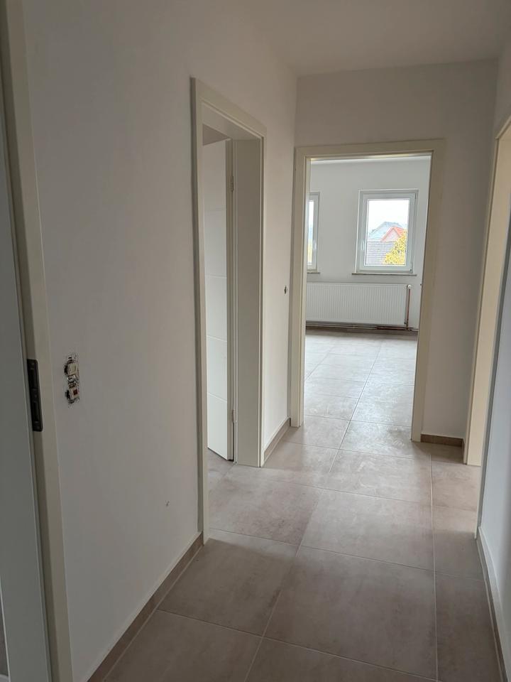 Thumbnail-3-Zimmer Wohnung ca. 85 m² im 1. OG mit ausgebautem Dachboden