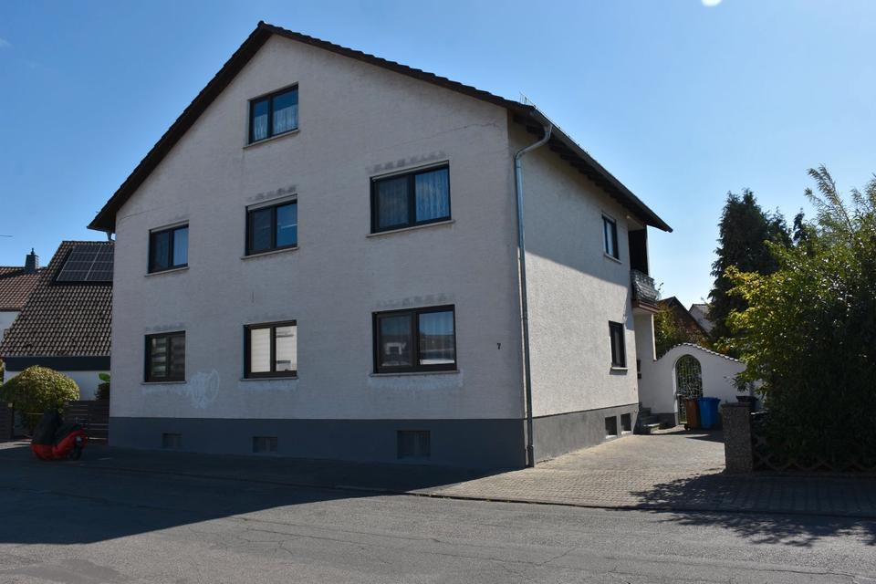 Thumbnail-2-Familienhaus mit Ausbaupotenzial RESERVIERT