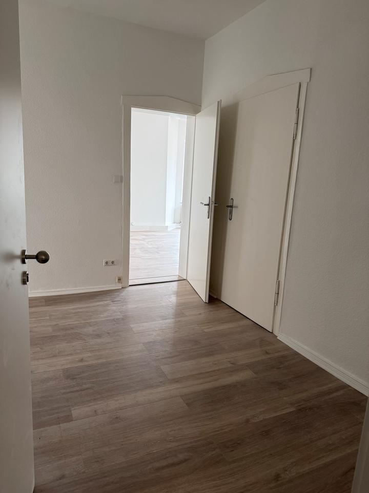 Thumbnail-5-Zimmer Wohnung