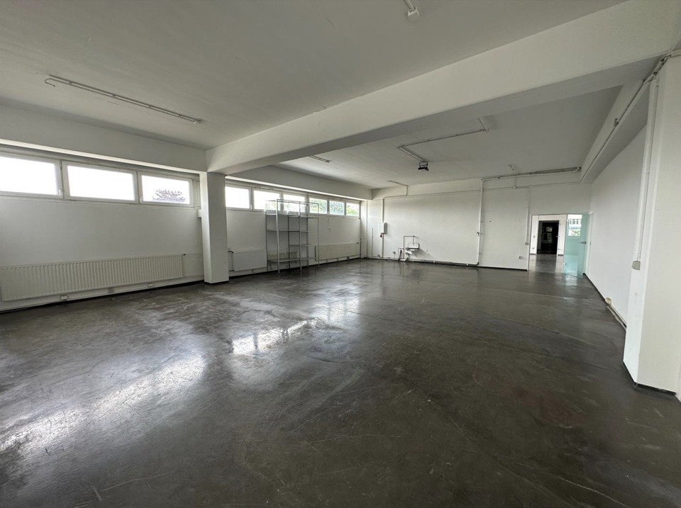 Thumbnail-250 m² im 1.OG ( ca. 3,70 m l.H. ) Lastenaufzug