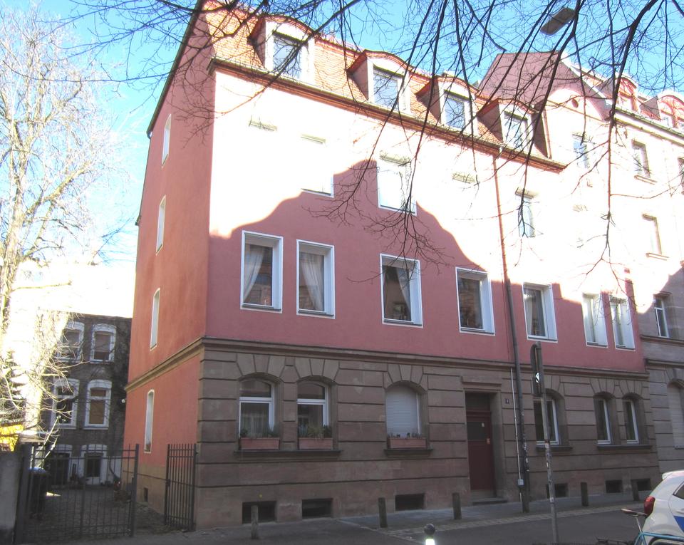 Thumbnail-3 Zimmer-Altbau-Wohnung in Gostenhof mit Hohen Decken, Holzböden, VIEL LICHT & RUHE für 1-2 Pers.