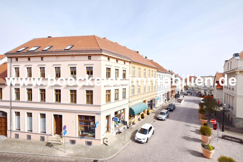 Thumbnail-Arbeiten am Marktplatz - Büroflächen mit Charakter im Herzen von Havelberg