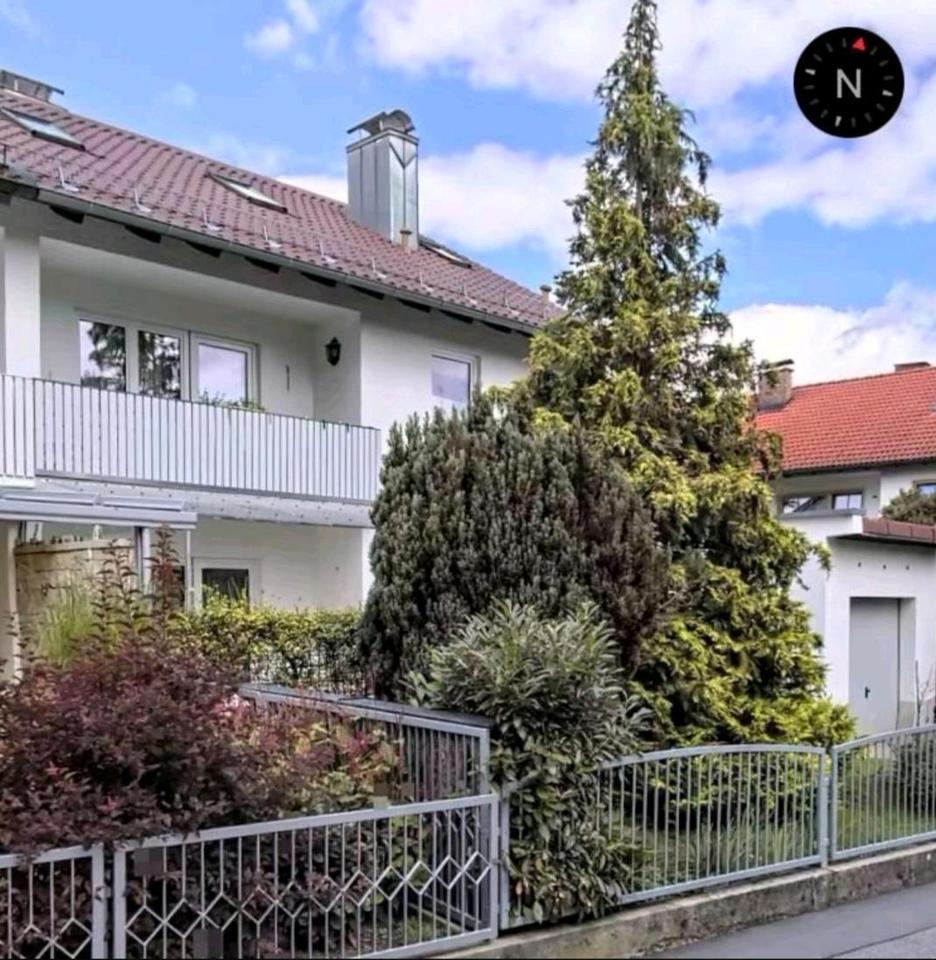 Thumbnail-DOPPELHAUSHÄLFTE - ZWEIFAMILIENHAUS mit großem Garten