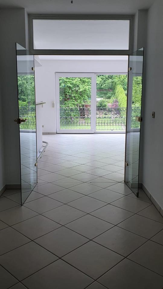 Thumbnail-Elegante Wohnung in einem ruhigen 3-Fam.-Haus zu vermieten