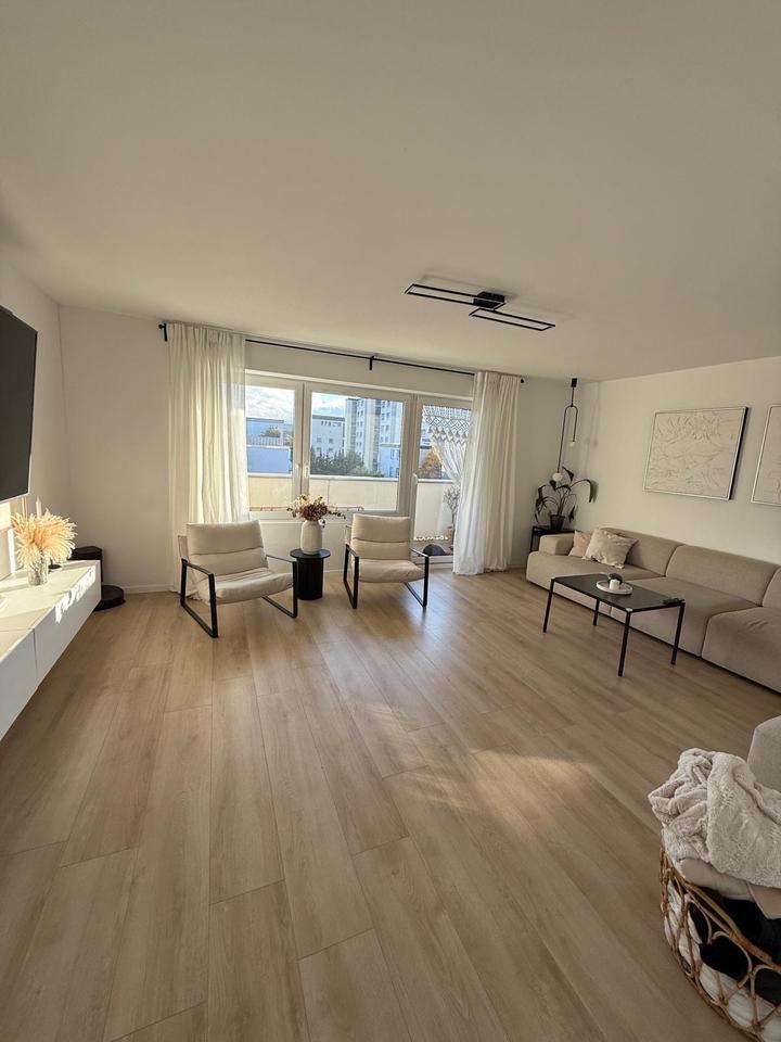 Thumbnail-Modern sanierte 3,5 Zimmer Wohnung Hagen-Boloh