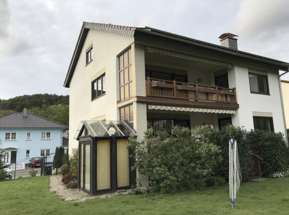 Thumbnail-Gepflegte 3-Zimmer-Wohnung mit Balkon im 1. OG in Dahn