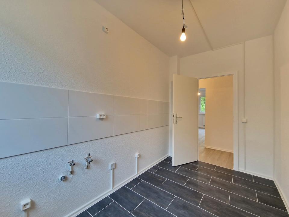 Thumbnail-** 1. NKM geschenkt*! ** Oben wohnen und Weitblick genießen! Deine neue Wohnung in Colditz!