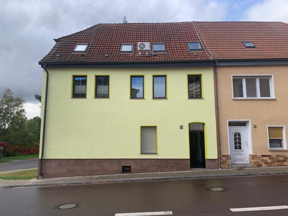 Thumbnail-Kleine 2 Zimmer Wohnung