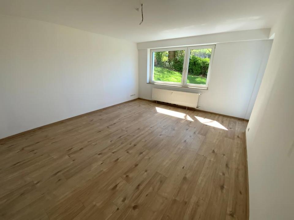 Thumbnail-bezugsfertig: helle 1-Zimmer-Wohnung mit Balkon in Plettenberg