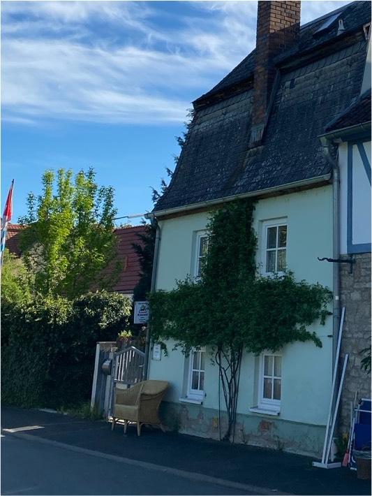 Thumbnail-Zu vermieten Wohnung 2,5 Zimmer kleines Häuschen