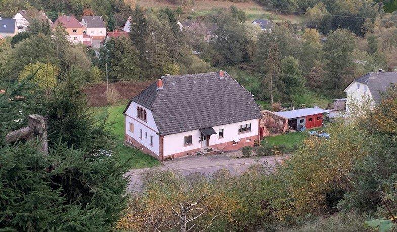 Thumbnail-Liebhaber Haus mit Traumgarten und großem Grundstück