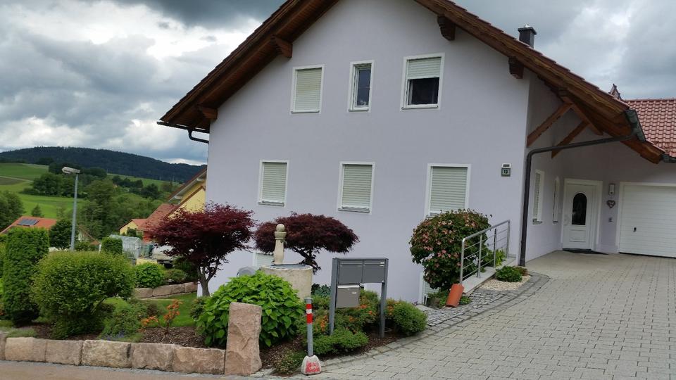 Thumbnail-Schöne DG-Wohnung, Kachelofen, 110 qm in Waldmünchen zu vermieten