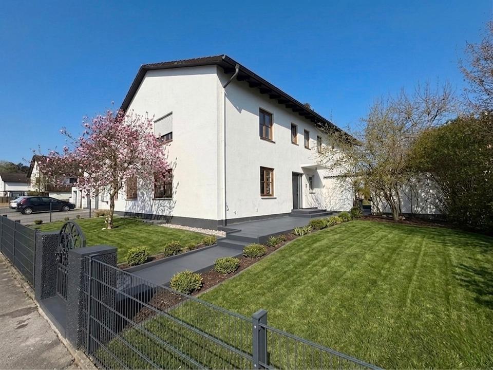 Thumbnail-Mehrfamilienhaus