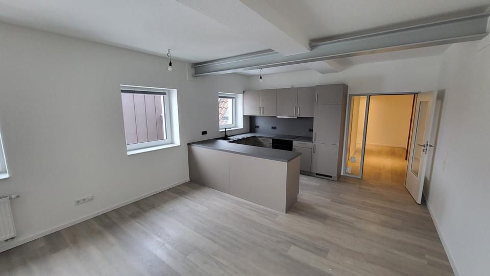 Thumbnail-Modern wohnen unter alten Balken – großzügige DG-Wohnung mit Balkon – Wohnung 16 DG