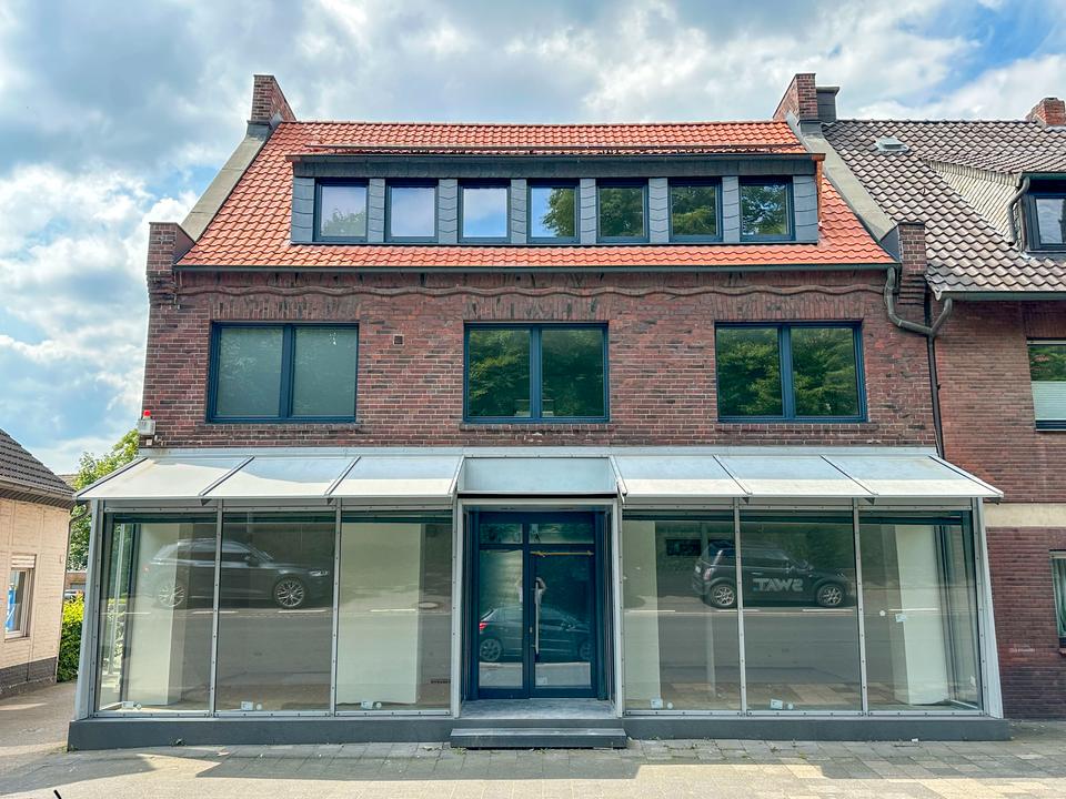 Thumbnail-Frisch sanierte DG-Whg. mit Balkon gegenüber dem Schloss