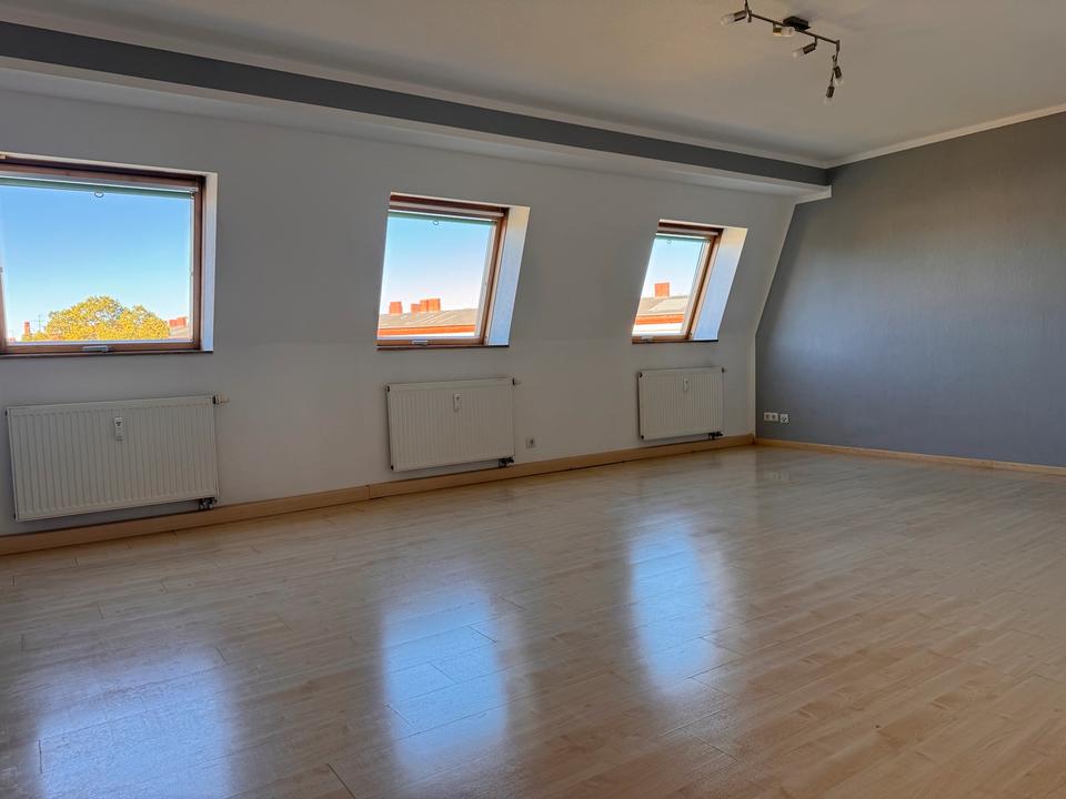 Thumbnail-Wunderschöne 2-Zimmer Dachgeschosswohnung in Bahnhofsnähe