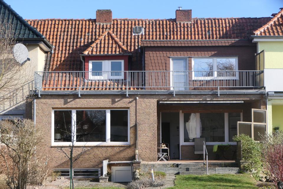 Thumbnail-Einfamilienhaus mit Garten und Garage