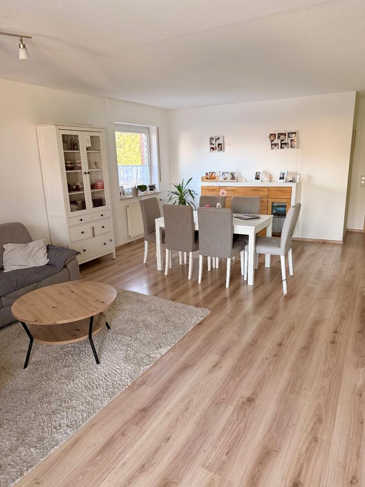 Thumbnail-Helle 4 Zimmer Erdgeschoss Wohnung mit Garage, 01.06. frei