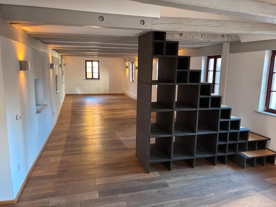 Thumbnail-Besonderes Wohnen im sanierten Altbau - für Single oder Pärchen