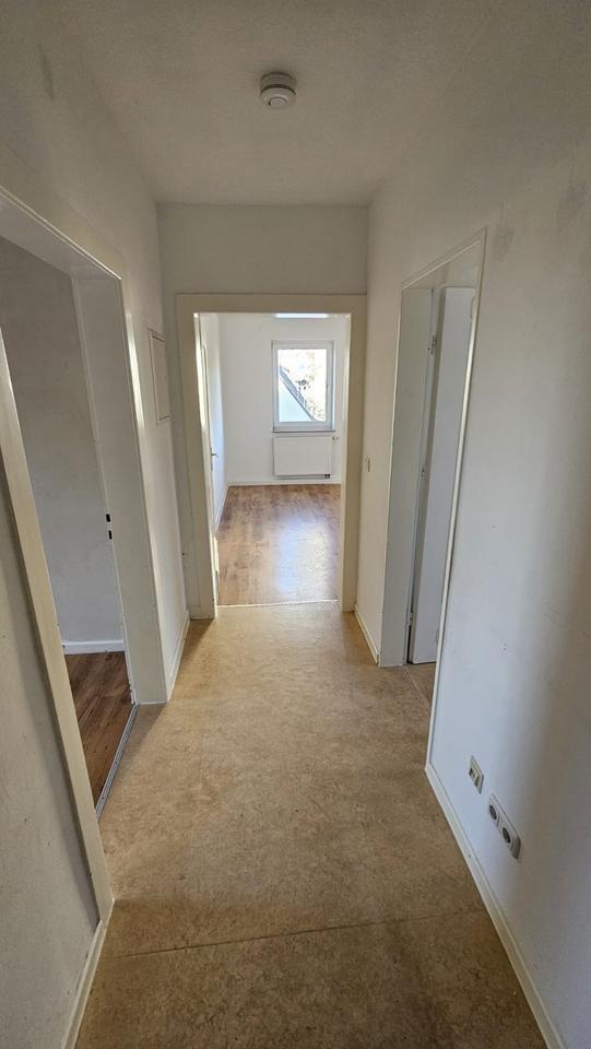 Thumbnail-3-Zimmer-Wohnung mit Küche & Bad in ruhiger Lage