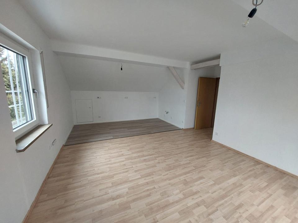 Thumbnail-2,5-Zimmer Dachgeschosswohnung in Gde. Pastetten