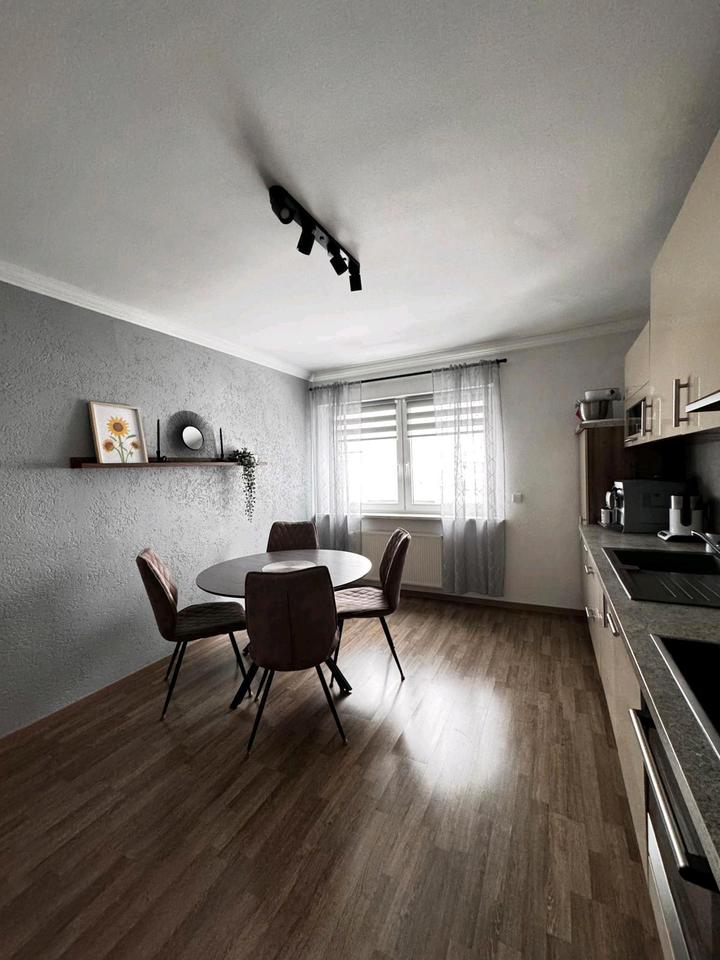 Thumbnail-Zweifamilienaus