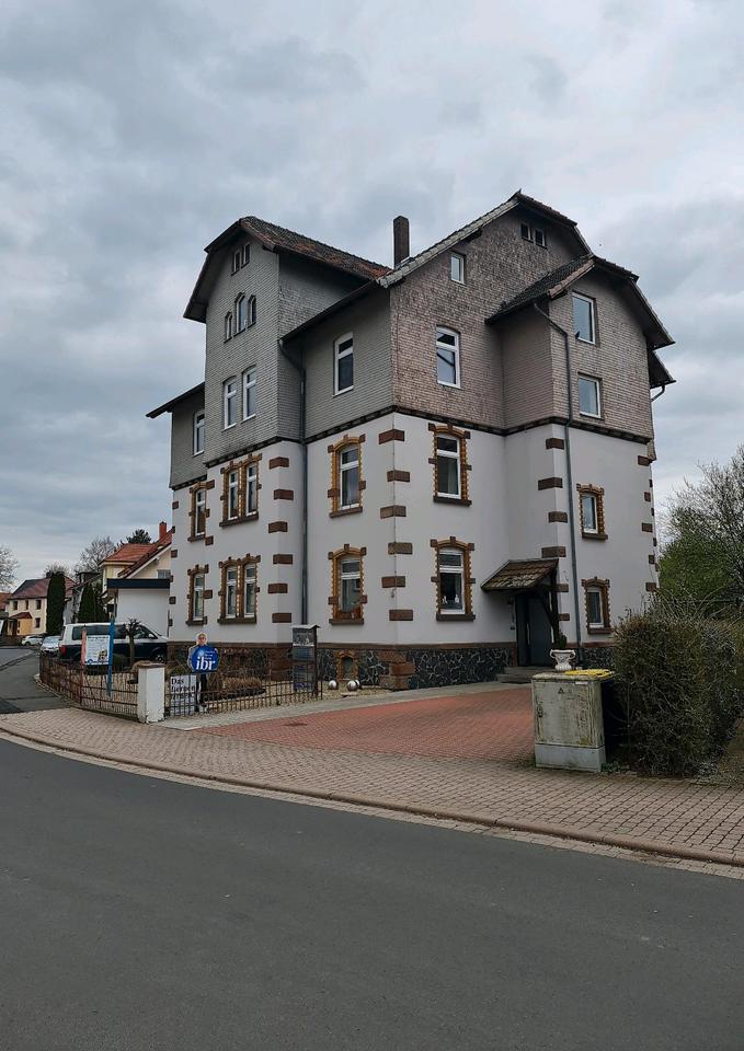 Thumbnail-Sehr große Mietwohnung, hohe Decken