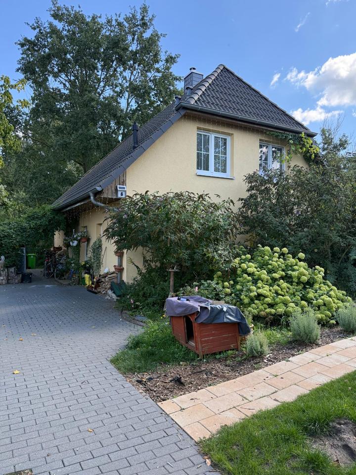 Thumbnail-Einfamilienhaus mit Pool und Kamin, ruhige Lage Fredersdorf Nord