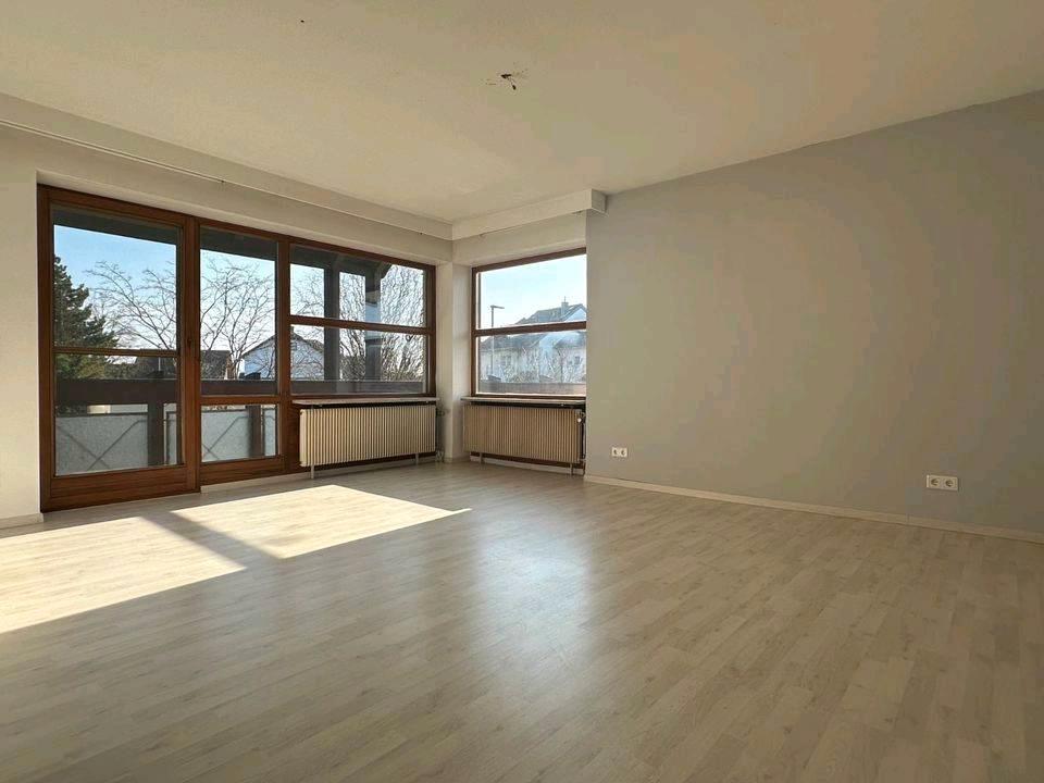 Thumbnail-4-Zimmer-Wohnung mit Balkon in Sennfeld - ideal für Familien -