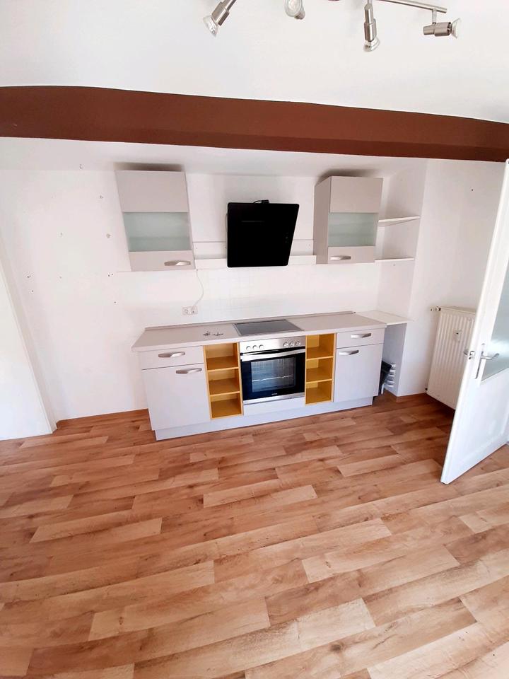 Thumbnail-Heubach: Individuelle renovierte Altbauetage in 2-Parteienhaus