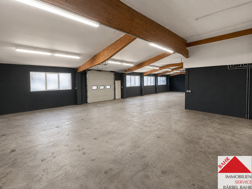 Thumbnail-Geräumige Lagerhalle mit flexibler Nutzung in Steinenbronn!