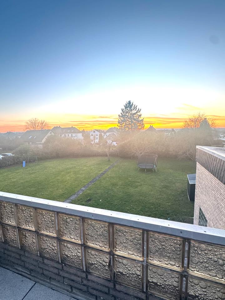 Thumbnail-Große Wohnung mit eigenem Eingang mit großem Garten - 165 m2