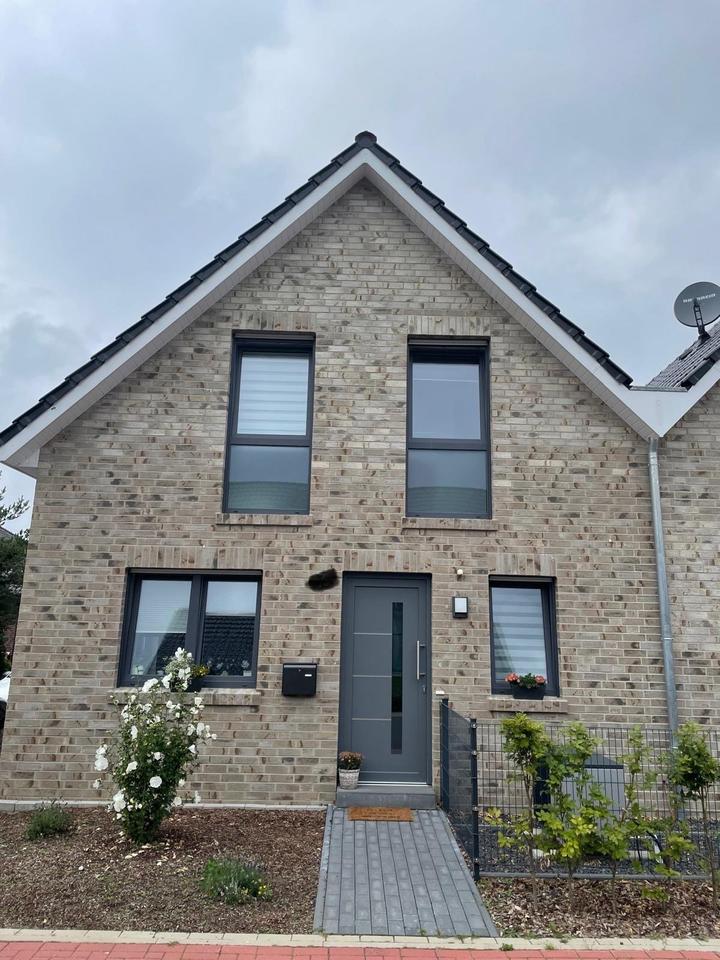 Thumbnail-Neuwertige 4-Zimmer-Doppelhaushälfte, Schüttorf, Wohnung, Haus