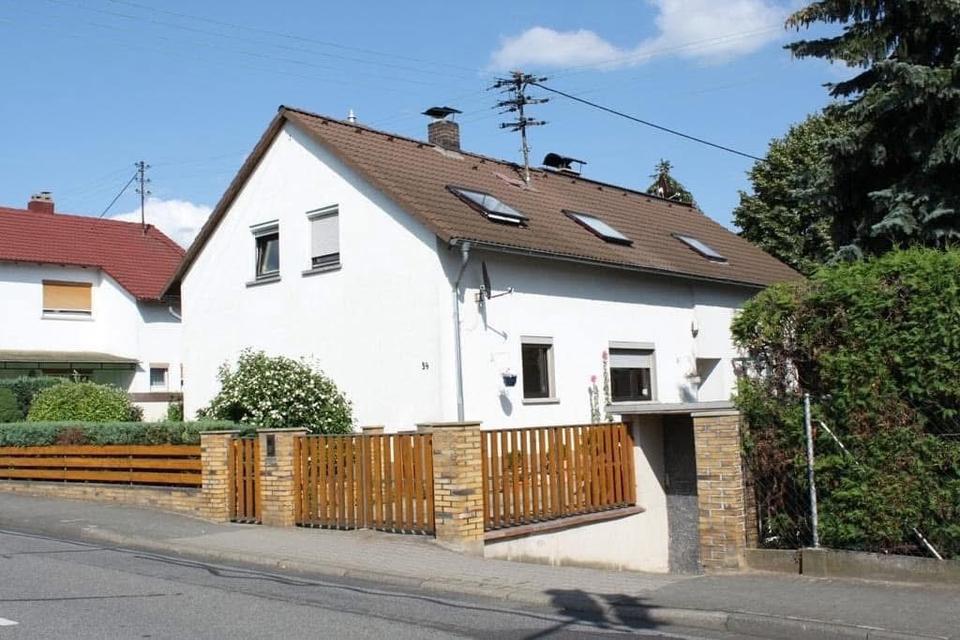 Thumbnail-Single-Dachwohnung ca 50m2 zu vermieten